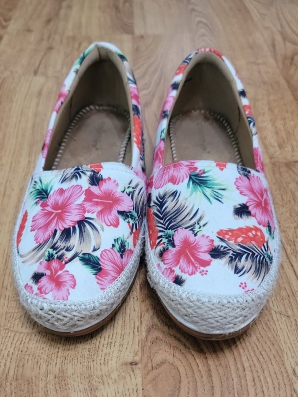 Comfortview Pink Green White Floral Canvas Espadrille Slip On Shoes Size 9W